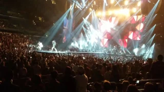 Machine Gun Kelly & Camilla Cabello - Bad Things  (Live @ Staples Center)