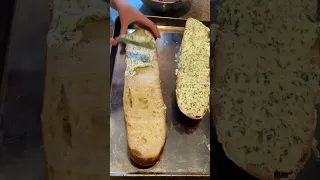 The Best Garlic Bread #shorts #cooking #garlic #easy