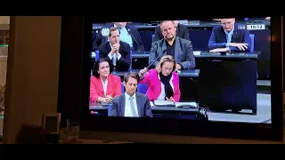 Danke Frau Beatrix von Storch  AfD ,ich werde wieder AfD wählen!!!!!!