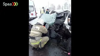 В автокатастрофе с фурой под Вольском погибли трое мужчин