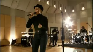 Mary J. Blige - Just Fine (Yahoo! Pepsi Smash)