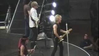 Bon Jovi - Rockin In The Free World (Live 2006)