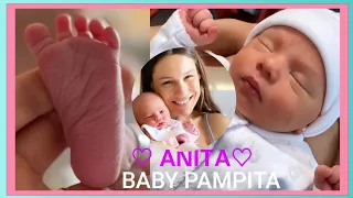 ♡Anita♡ mini Pampita recibe su primer masaje de pies👣🎀 No es lo más dulce?!