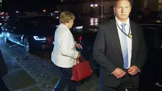 Prozedere: Angela Merkel wird entlassen - und bleibt im Amt
