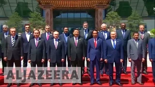 Thirty world leaders sign deal at New Silk Road summit