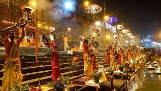 🇮🇳🚶 Varanasi Ganga Aarti Night Ceremony - Immersion in India HD 4K 🚶