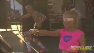 Die Antwoord - Never Le Nkemise 2 (Live)