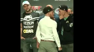 Conor mcgregor trying to be alpha male during max Holloway face off 😂😂