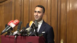 Di Maio: "Lascio il Movimento 5 Stelle, basta incertezze davanti alle atrocità di Putin"