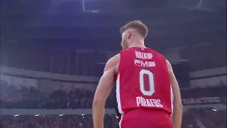 Thomas Walkup steal and dunk over Mike James | EUROLEAGUE PLAYOFF ( 20.04.2022)