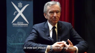 Trois questions à Bernard Arnault en conférence à l'École polytechnique