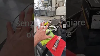 Atto vandalico?🤯 Questo è il sistema più veloce per eliminare un graffio dalla carrozzeria 😃