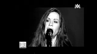 ALANIS MORISSETTE - Hands Clean ('Hit Machine' French TV 2002)