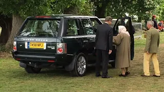 HM Queen Elizabeth at the RWHS drives Range Rover