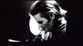 Chet Baker - Jazz Trumpet Solo  "I am a fool to want you"  short only