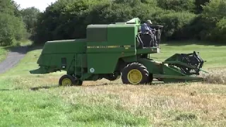 COMBINEN MET EEN JOHN DEERE 1032 DEUTZ D 4006