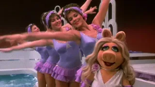 the great muppet caper: miss piggy's underwater ballet ("piggy's fantasy") HQ