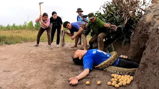 5 Brave Hunters Confront Giant Python that lays Golden Eggs to save the Girl | Wild Hunter TV