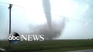 Deadly tornadoes tear up homes, leave path of destruction