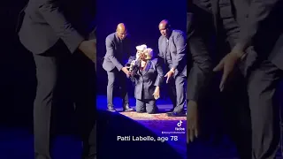 Patti LaBelle, Oct 2022 Atl, rolling on the floor like it was 1995! Go Patti