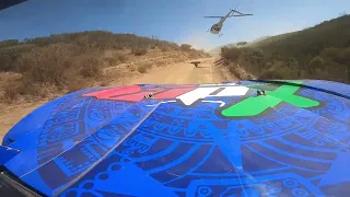 Helicóptero baja 400 de SCORE