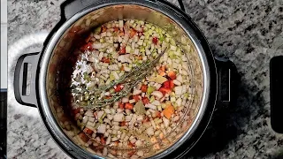 Lentil Soup | Instant Pot Soup Recipe | Simply Mamá Cooks