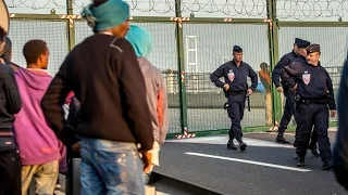 Французская полиция усилила охрану Евротоннеля (новости)