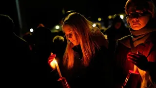 Candlelight vigil held for Wisconsin parade victims