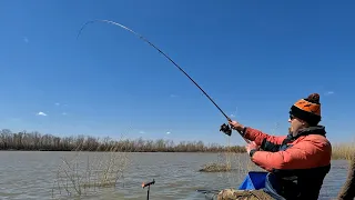 Рыбалка 2024. С фидером на реке. Открыл сезон
