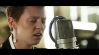 La Roux - In For The Kill (Abbey Road Sessions)