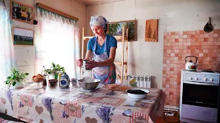 ЖИЗНЬ В УРАЛЬСКОЙ ГЛУБИНКЕ | ПЕРВОЕ ПОПОЛНЕНИЕ | СТРОЙКА И ЧЕРНИЧНЫЙ ПИРОГ