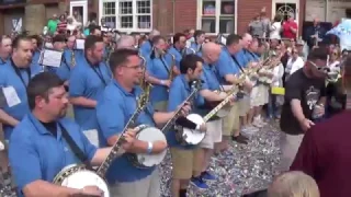 2017 QCSB Serenade - Fralinger String Band "Flickers" (1986)