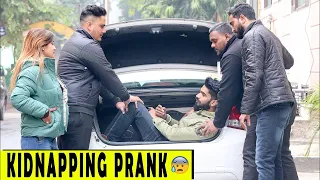 kidnapping Prank On Boy With Yash Choudhary | Rits Dhawan