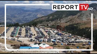 Report TV -Pelegrinazhi në Malin e Tomorrit kulmon,mijëra pelegrinë i drejtohen vendit të shenjtë