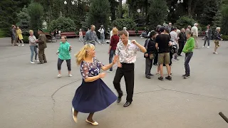 Вечеринка!!!Танцы в парке Горького,Харьков,май 2021.