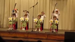 "Хор рук" діти старшої групи   .  "Chorus of hands" the children of the senior group