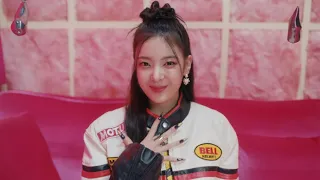 ITZY “Cheshire” M/V but it’s only lia