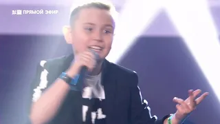 Панин Максим и Брызгалова Алиса на премии ЖАРА KIDS Music Awards 2020