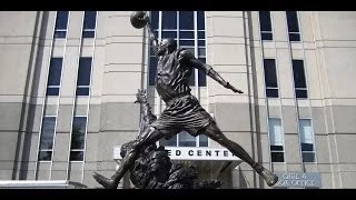 Michael Jordan and Scottie Pippen Statue - (Official)
