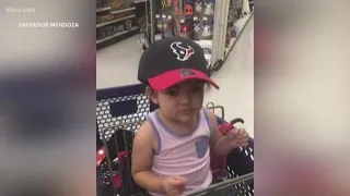 Little Texans fan rejects Cowboys hat in adorable video