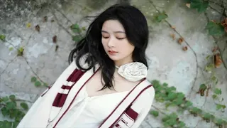 Yang zi posted photos on social networks, fresh, pleasant, youthful, sweet and charming