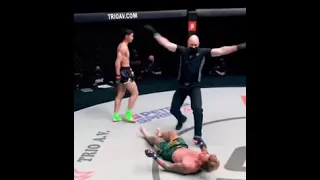 Tawanchai’s powerful kick🦵 knockout 😳COLD-BLOODED Debut 👀#ufc #mma #viral 🔥