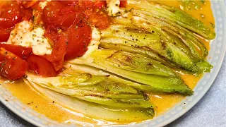 Roasted chicory with tomato and mozzarella is healthy, quick, simple and delicious, vegetarian