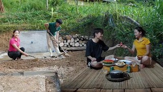 Joining wooden formwork, Cutting fire wood, cooking | Hien and Khoa lives on farm.