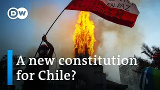 Chileans vote in referendum: Will they get a new constitution? | DW News