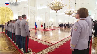 Путин поздравил назначенных на высшие командные должности офицеров