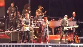 Bruce Springsteen w Eddie Vedder Highway to Hell AAMI Park Melbourne15/2/14
