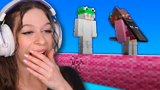 Trolling BoomerNA in Minecraft Bedwars...