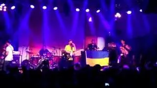 Bloodhound Gang НЕ оскверняли украинский флаг