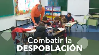 Artenara acoge a 30 niños migrantes para combatir la despoblación